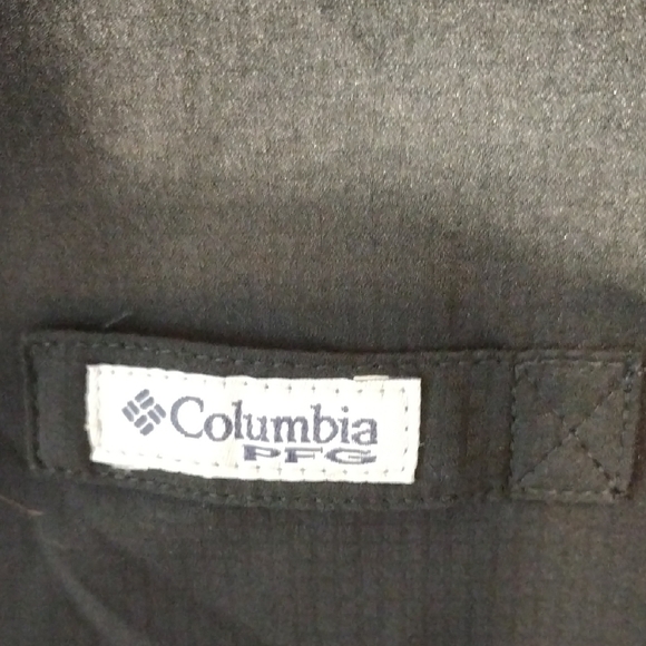 Columbia Women's Black Button Down Long Sleeves Shirt - Picture 5 of 17